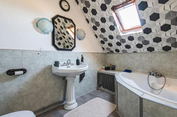 Maison type 5 avec terrasse et jardin