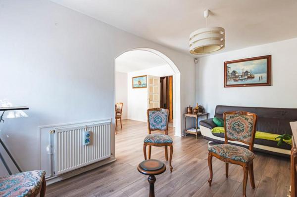 Maison type 5 avec terrasse et jardin