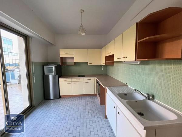 Appartement à louer 2 pièces 51.55m²