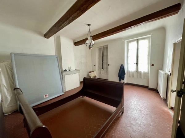 MAISON A RENOVER 160m2 + COMBLES AMENAGEABLES DE 75m2