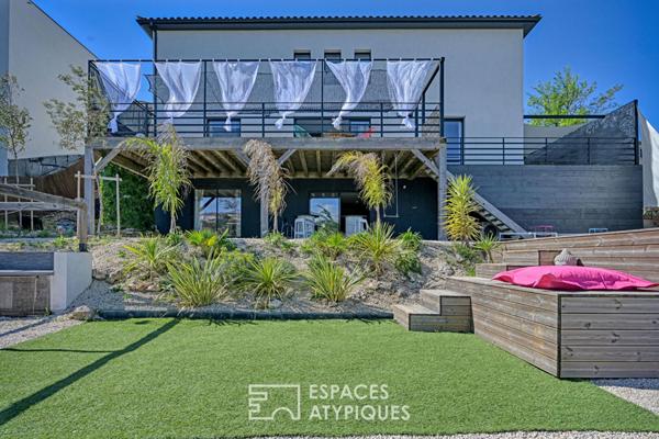 Une villa en face à face avec la nature, à Juvignac