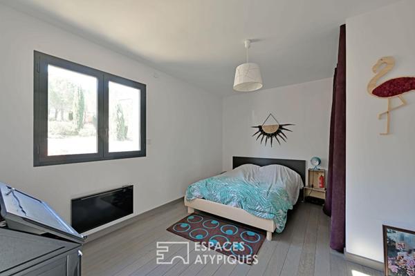 Une villa en face à face avec la nature, à Juvignac