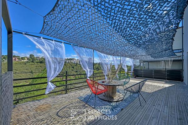 Une villa en face à face avec la nature, à Juvignac