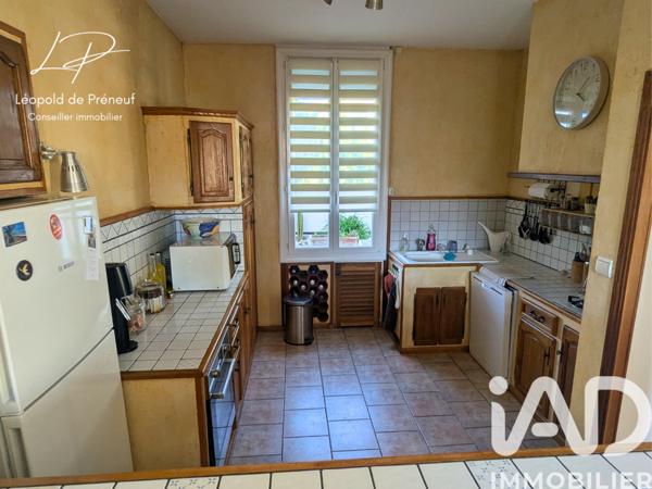 Maison à vendre 8 pièces 185 m² Hyères