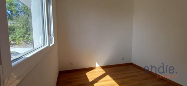 Appartement 3 pièces de 77,20 m² avec terrasse de 55 m² et jardin privatif de 146 m²