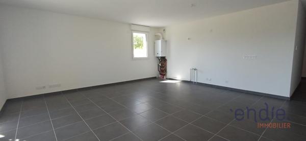 Appartement 3 pièces de 77,20 m² avec terrasse de 55 m² et jardin privatif de 146 m²
