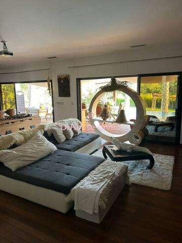 Maison à vendre 7 pièces de 230 m²