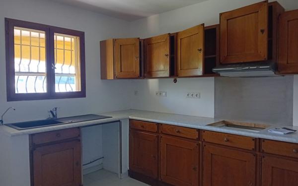 Maison à vendre    4 pièces • 101 m2 Pertuis