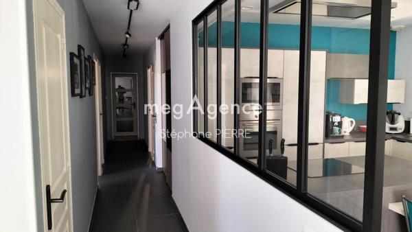 Maison à DOMERAT, 03410 - 8 pièces 160m²