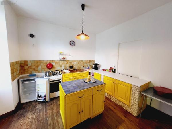 Maison à vendre à Ussel en Corrèze (19200), ref : UM 1180