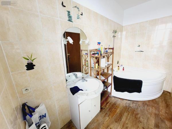 Maison à vendre à Ussel en Corrèze (19200), ref : UM 1180