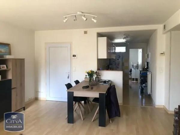 Appartement à louer 4 pièces 75.34m² Pérignat-lès-Sarliève (63170)