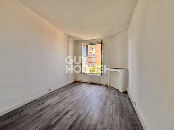 PORTE DE CLIGNANCOURT - 2 PIÈCES - 26,02 M²