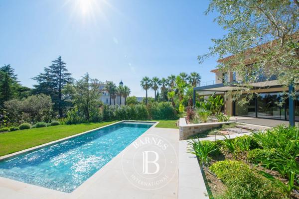 Sainte-Maxime, Villa 5 Chambres -  575 m² à vendre