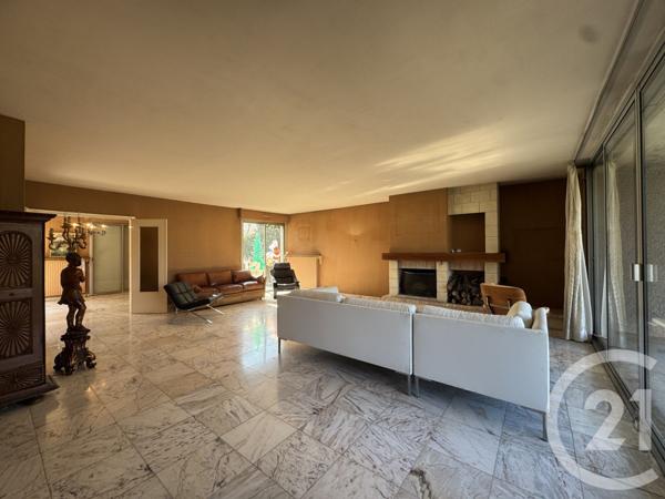 Maison à vendre  9 pièces - 171,58 m2 ST MAUR DES FOSSES - 94