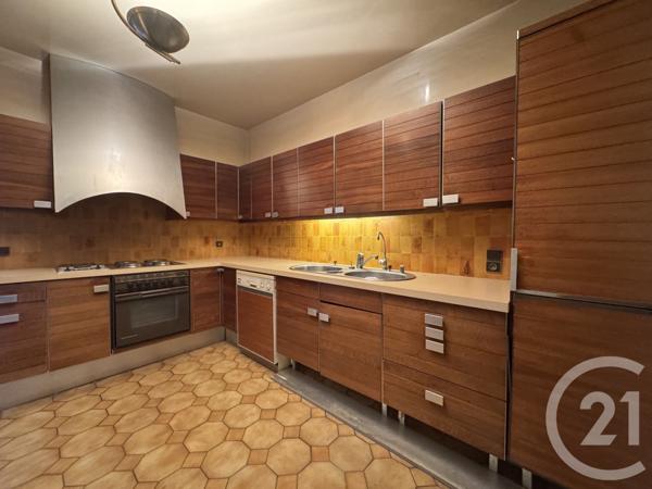 Maison à vendre  9 pièces - 171,58 m2 ST MAUR DES FOSSES - 94