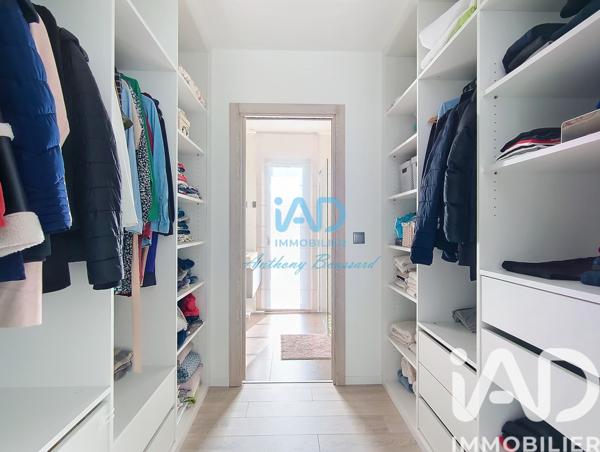 Maison à vendre 8 pièces 240 m² Bernay-Vilbert