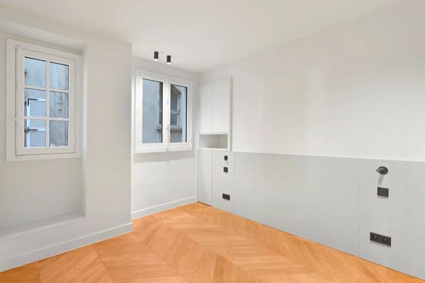 Appartement Paris 9e - SQUARE BERLIOZ / CALAIS