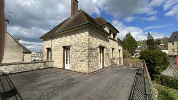 Belle maison d'architecte en pierres de taille , Vimoutiers