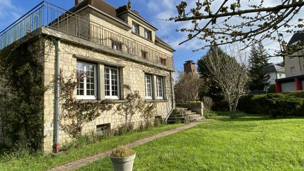 Belle maison d'architecte en pierres de taille , Vimoutiers