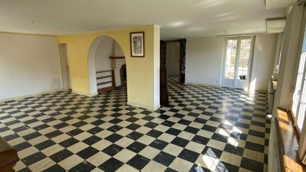 Belle maison d'architecte en pierres de taille , Vimoutiers