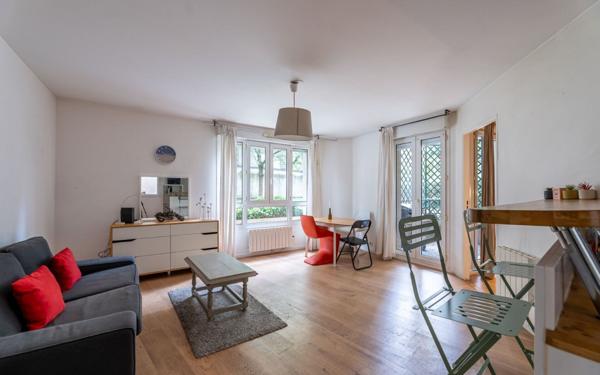 Appartement à vendre    3 pièces • 58 m2 Paris 9