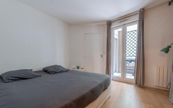 Appartement à vendre    3 pièces • 58 m2 Paris 9