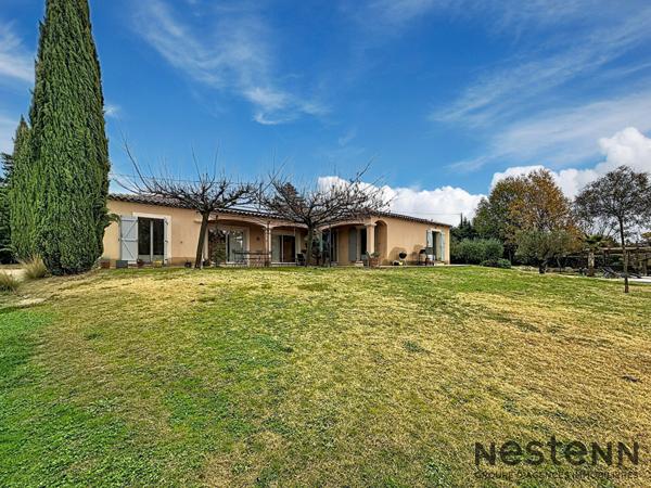 Villa plain pied T5 150 m2 avec piscine + studio et double garage Pourrières