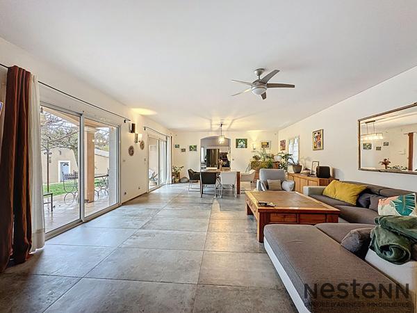 Villa plain pied T5 150 m2 avec piscine + studio et double garage Pourrières