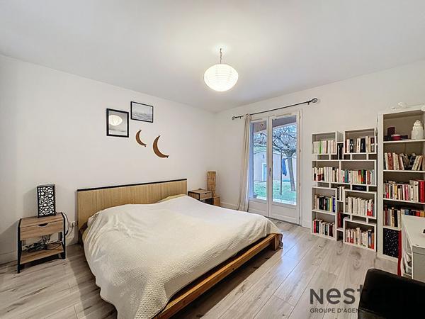 Villa plain pied T5 150 m2 avec piscine + studio et double garage Pourrières