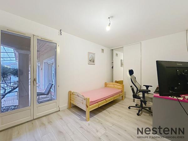 Villa plain pied T5 150 m2 avec piscine + studio et double garage Pourrières