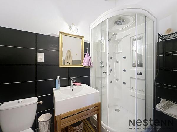 Villa plain pied T5 150 m2 avec piscine + studio et double garage Pourrières