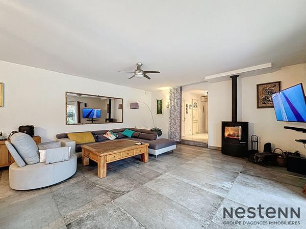 Villa plain pied T5 150 m2 avec piscine + studio et double garage Pourrières