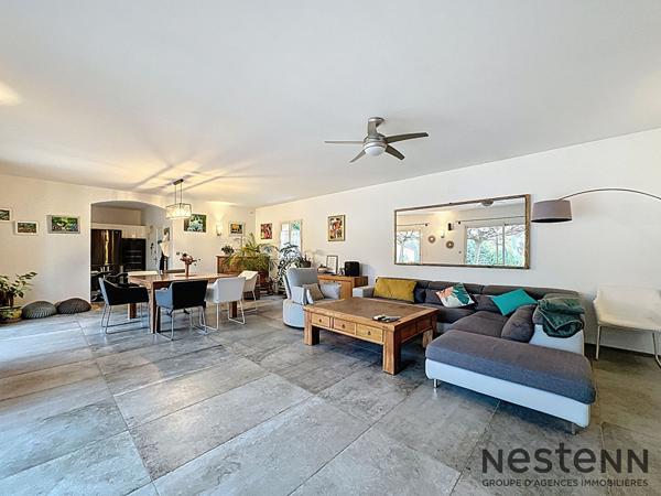 Villa plain pied T5 150 m2 avec piscine + studio et double garage Pourrières