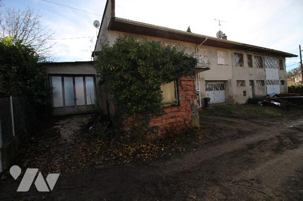 CHARVIEUX-CHAVAGNEUX -  IMMEUBLE A USAGE MIXTE D'HABITATION ET D'ATELIER