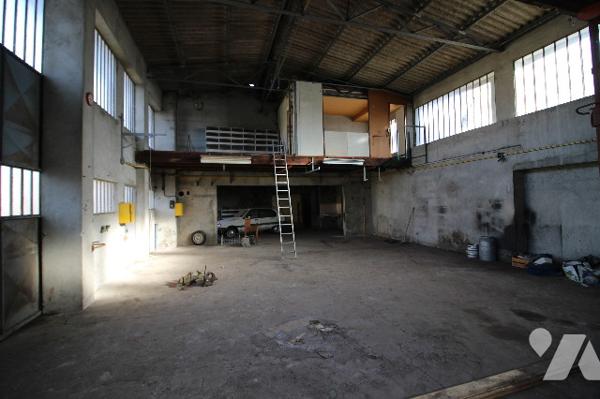 CHARVIEUX-CHAVAGNEUX -  IMMEUBLE A USAGE MIXTE D'HABITATION ET D'ATELIER