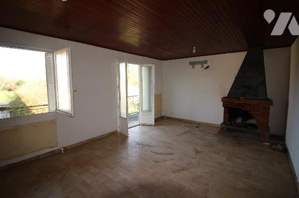 CHARVIEUX-CHAVAGNEUX -  IMMEUBLE A USAGE MIXTE D'HABITATION ET D'ATELIER