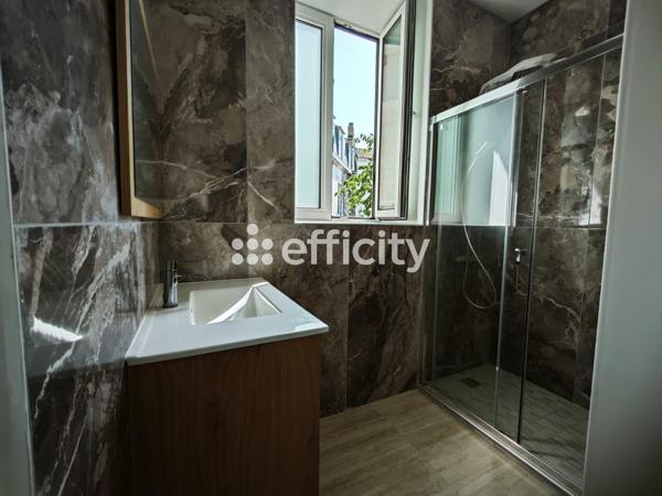 Maison
         5 pièces
        - 105 m² Exclusivité 397 500 € *
