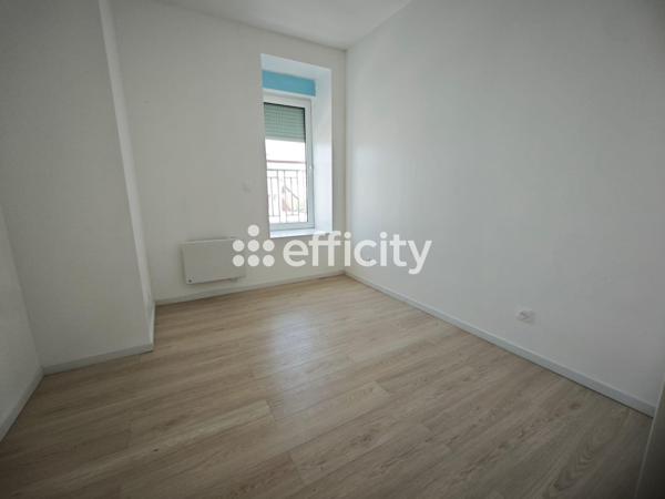 Maison
         5 pièces
        - 105 m² Exclusivité 397 500 € *