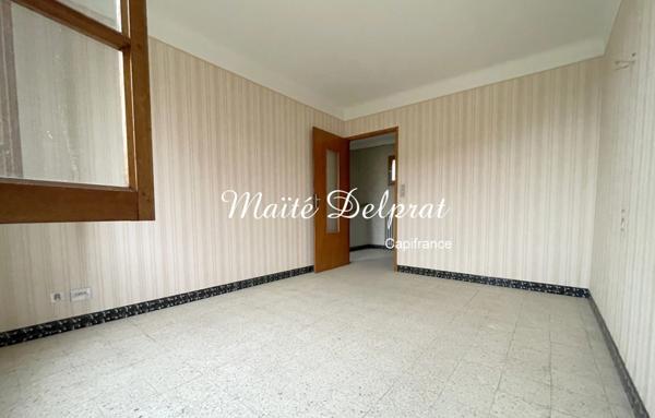 Immeuble de village à rénover avec local commercial loué - 6 pièces CAROMB (84)