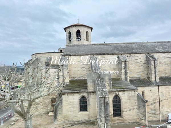 Immeuble de village à rénover avec local commercial loué - 6 pièces CAROMB (84)