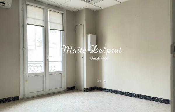 Immeuble de village à rénover avec local commercial loué - 6 pièces CAROMB (84)