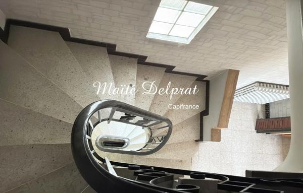 Immeuble de village à rénover avec local commercial loué - 6 pièces CAROMB (84)