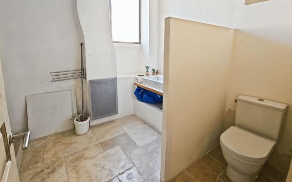 Maison à vendre    3 pièces • 92,35 m2 Forcalquier