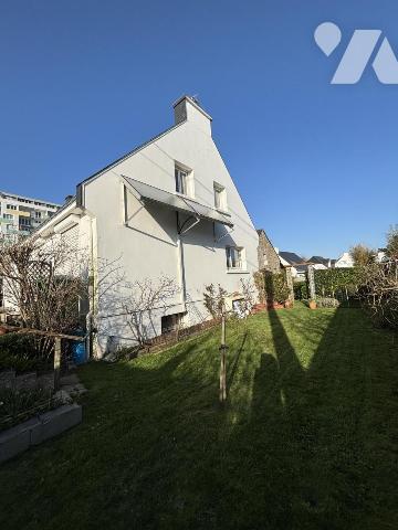 LORIENT - LE TER -  Maison de 150m² sur sous-sol complet  sur terrain de 426 m²