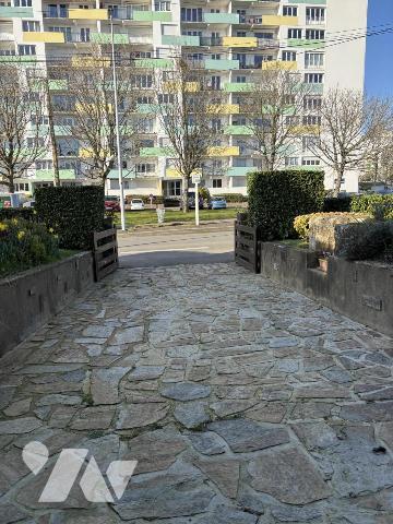 LORIENT - LE TER -  Maison de 150m² sur sous-sol complet  sur terrain de 426 m²