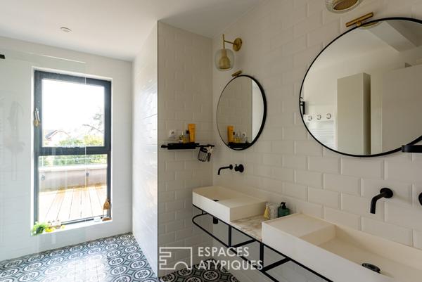 Maison d’architecte grand format signée Bachmann avec piscine