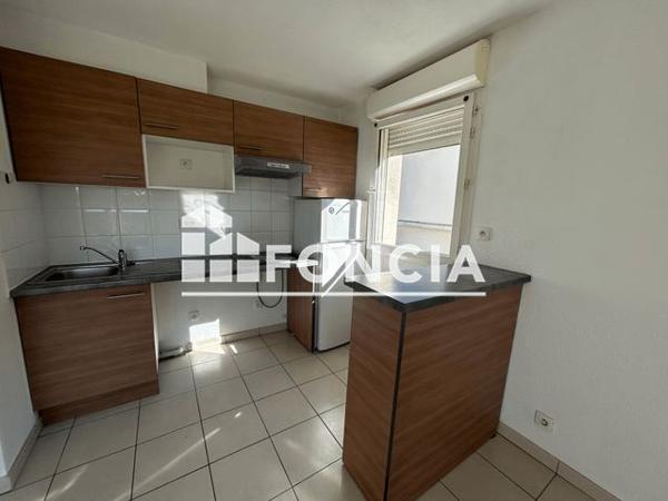 Location Appartement 3 pièces 53.33 m² - 21 AVENUE DES NATIONS Onet Le Chateau 12850