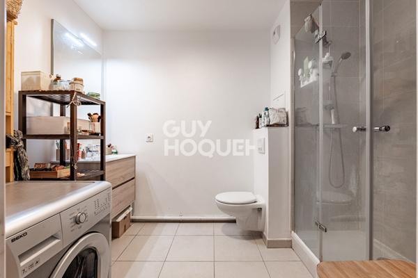 APPARTEMENT 4 PIECES AVEC TERRASSE ET PARKING