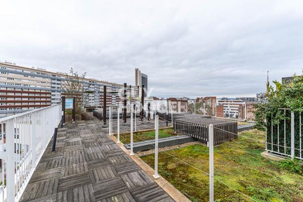 APPARTEMENT 4 PIECES AVEC TERRASSE ET PARKING